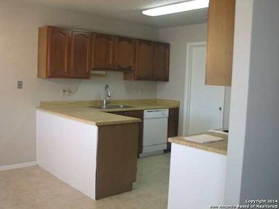 3rd image of 10326 Cone Hill Dr