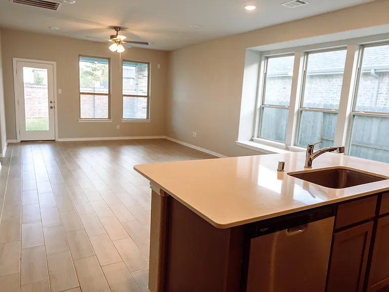 27015 Bel Air Point Ln — Photo 6