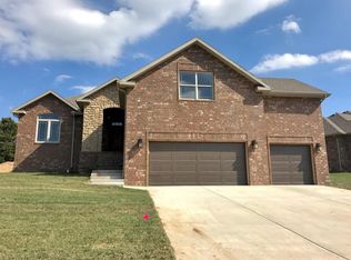 2040 N Citation Ave, Springfield, MO 65802