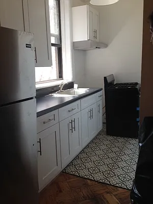 Rented by Realty Collective | media 20