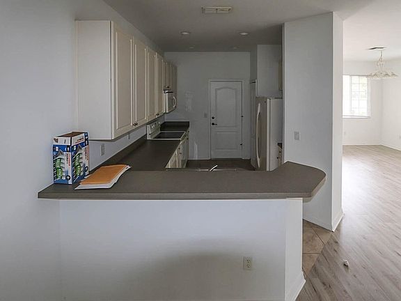 5th image of 10170 Tin Maple Dr Unit 123