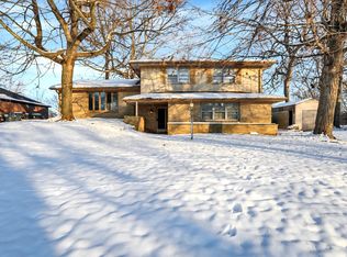 826 Yorkshire Rd, Anderson, IN 46012