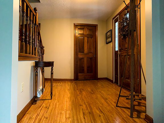 5th image of 50 Larsen Ln