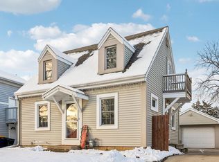 9312 W Mitchell St, West Allis, WI 53214