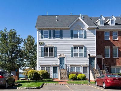 120 Cottonwood St, Jersey City, NJ, 07305