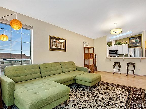 3rd image of 3622 14th Ave W #301