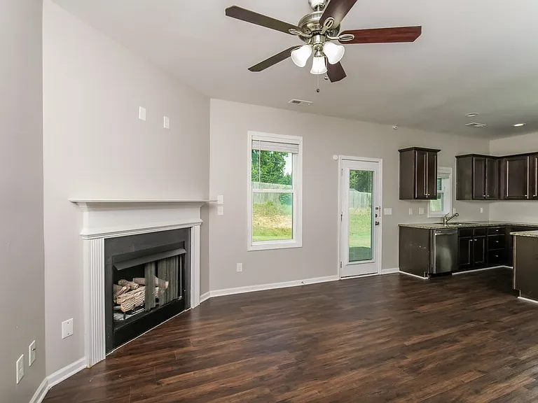 377 Crawford Pkwy — Photo 5