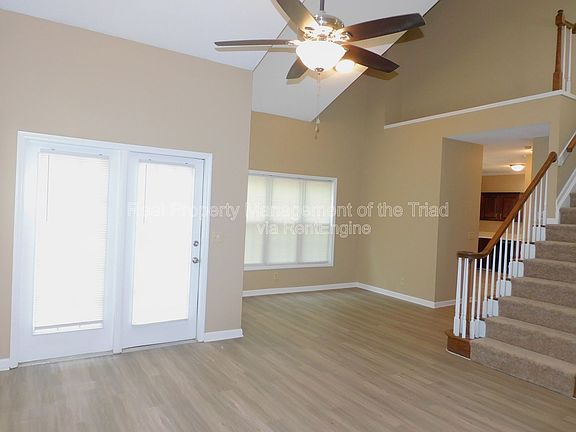 4th image of 7185 Avenbury Cir