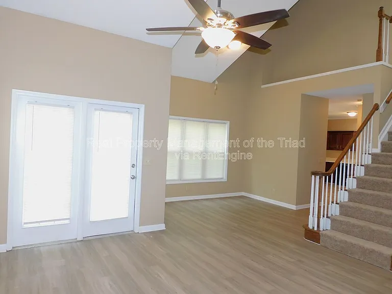 7185 Avenbury Cir — Photo 4
