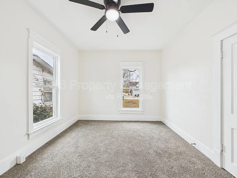 411 Main St — Photo 10