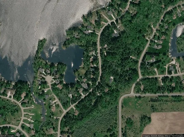 4545 W Salisbury Dr, Gladwin, MI 48624
