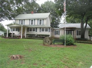858 Haywood Rd, Mount Gilead, NC 27306