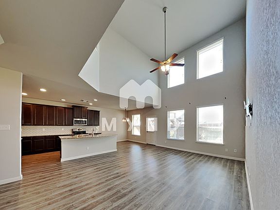 2nd image of 4527 Cambridge Park