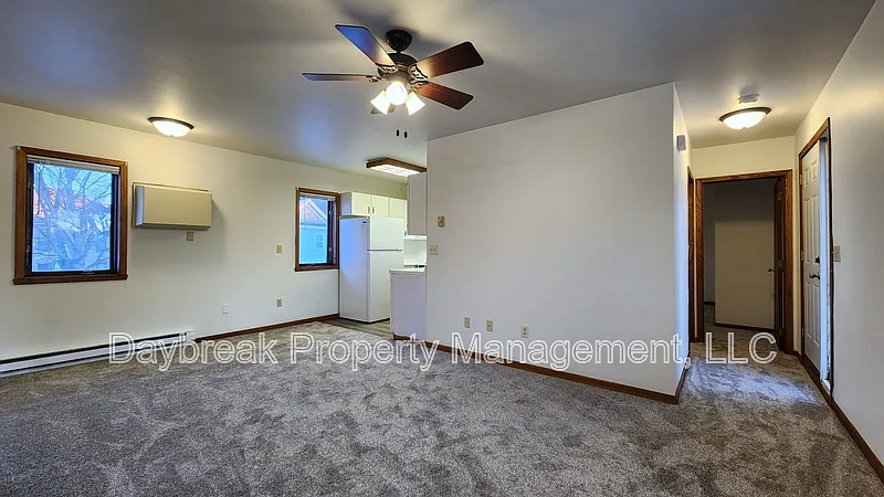 1 bed, 1.0 bath, $815 — Photo 4