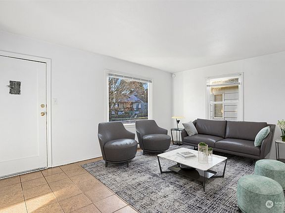 3rd image of 1014 S Pine Street