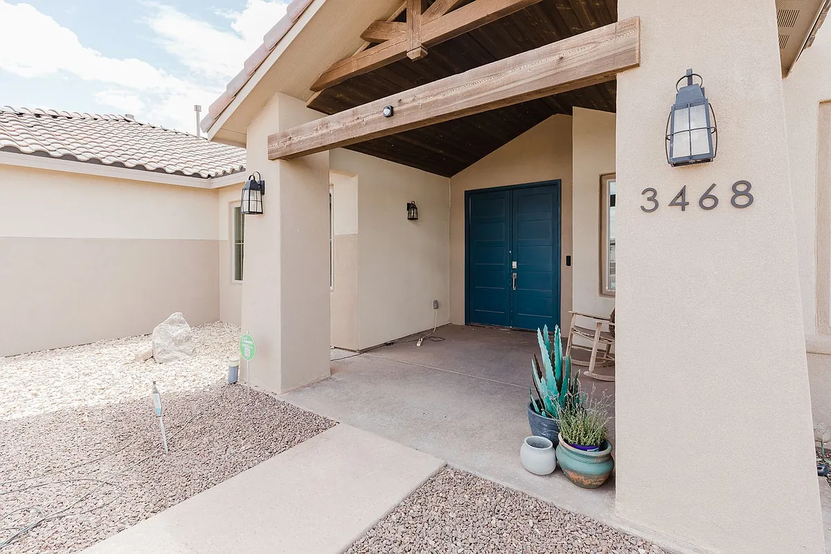 Building Photo - 3468 Tesuque Dr