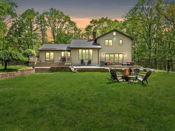 154 Maxwell Rd, Monson, MA 01057