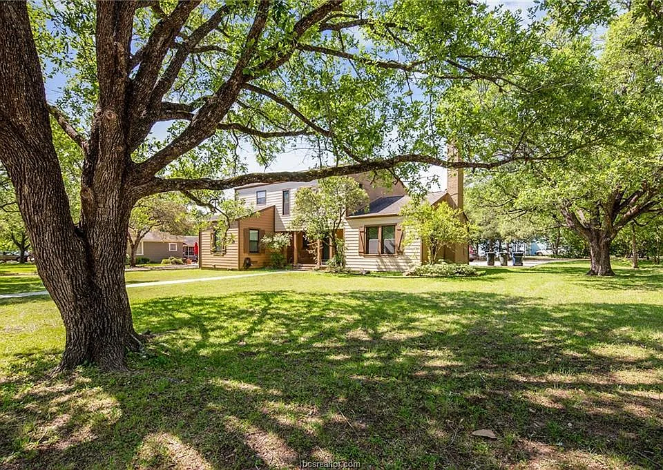 1206 Walton Dr #HOUSE
