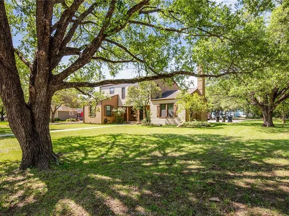 1206 Walton Dr, College Station, TX 77840