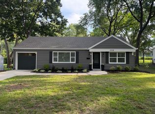 2519 W 79th St, Prairie Village, KS 66208