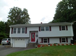 19 Dawes St, Blackstone, MA 01504