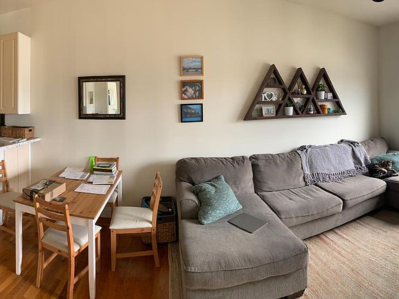 5th image of 2267 Turk St #B