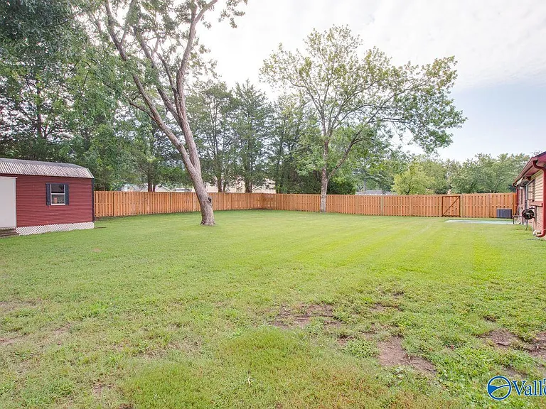 2010 Rangewood Cir SE — Photo 33