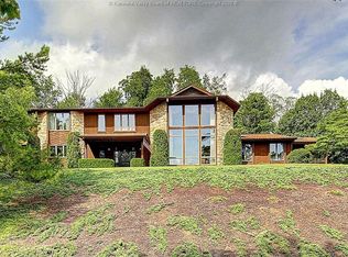 1 Wild Acre Dr, Charleston, WV 25314