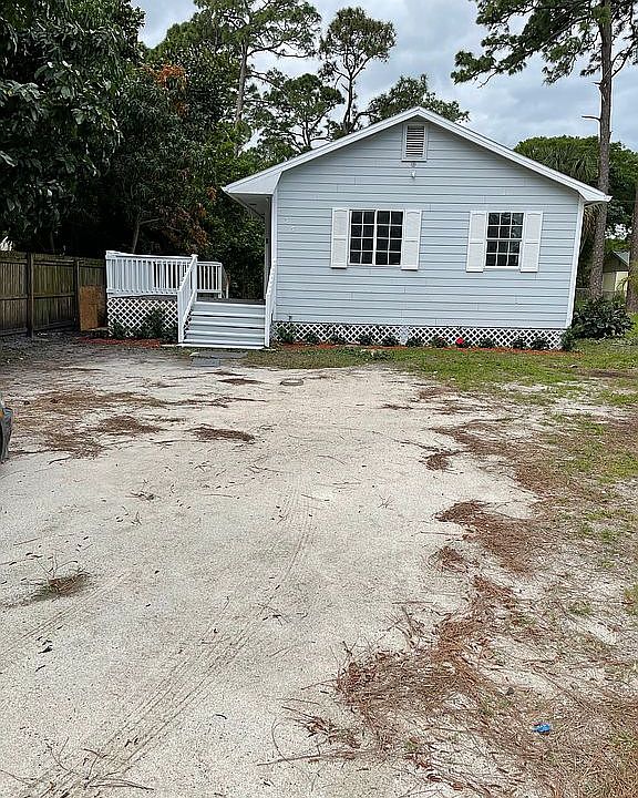 1st image of 735 11th Dr SW