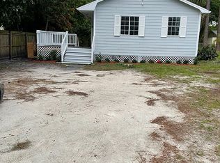 735 11th Dr SW, Vero Beach, FL 32962