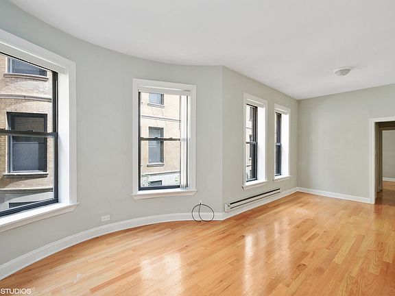5th image of 1216 N Dearborn St #A22
