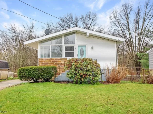 1332 Carnegie Ave, Akron, OH 44314