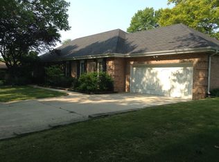 8721 N Pelham Pkwy, Bayside, WI 53217