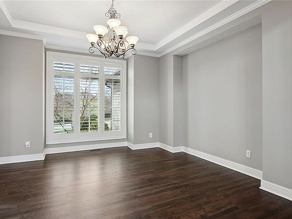 5th image of 6165 NW Forest Dr