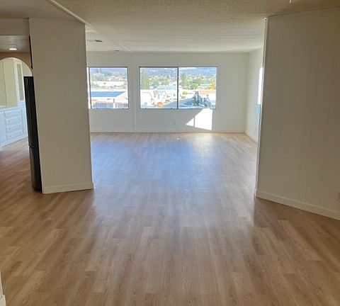 2nd image of 1219 E Barham Dr Spc 159