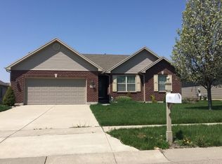 384 Clear Springs Ct, Carlisle, OH 45005