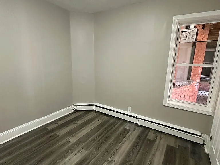 260 Lawrence St #2 — Photo 15