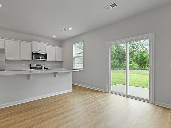 3rd image of 1064 Mulligan Dr