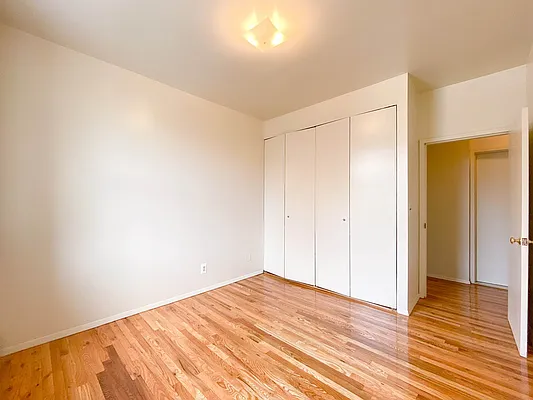 Rented by City Connections Realty | media 18