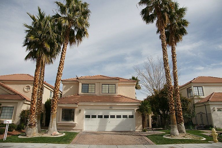 1st image of 3016 Waterside Cir