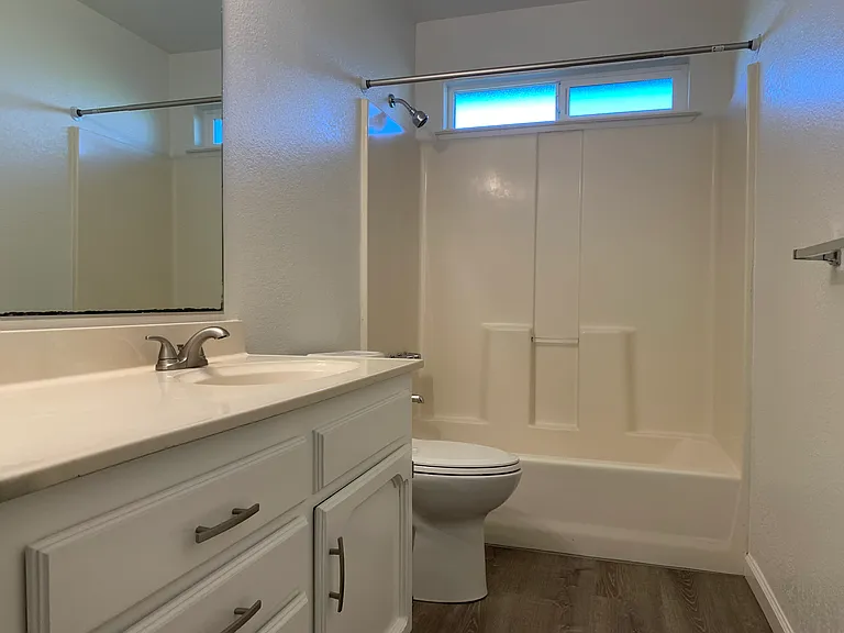 280 W Clover Rd — Photo 12