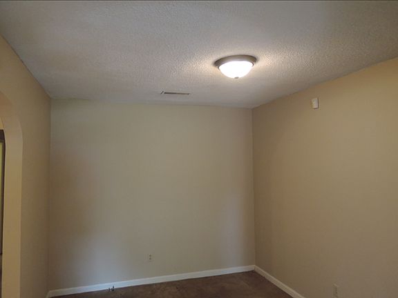 3rd image of 1410 E McLemore Ave
