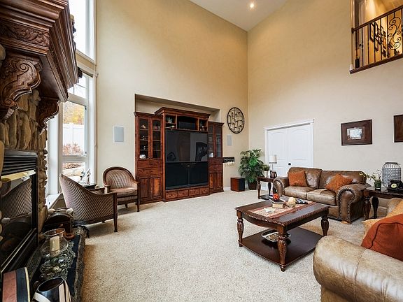 4th image of 4163 S Fortuna Way