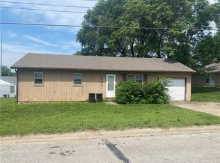 302 N Water St, Market, MO 64093