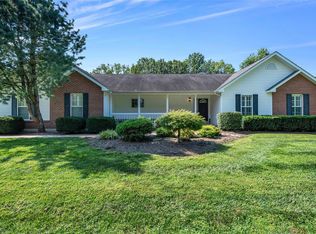 100 Valley Grove Ct, Troy, MO 63379