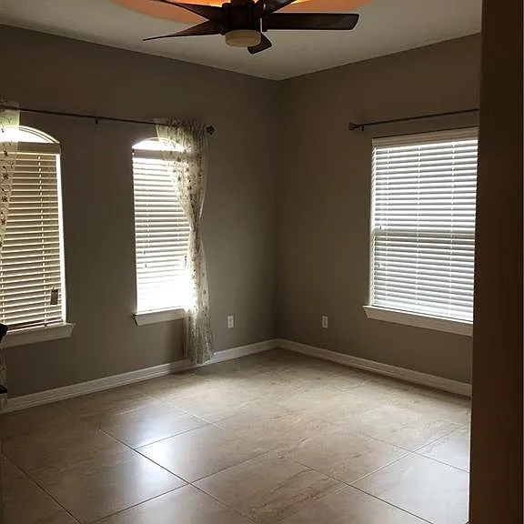 3613 Cornell Ave — Photo 17