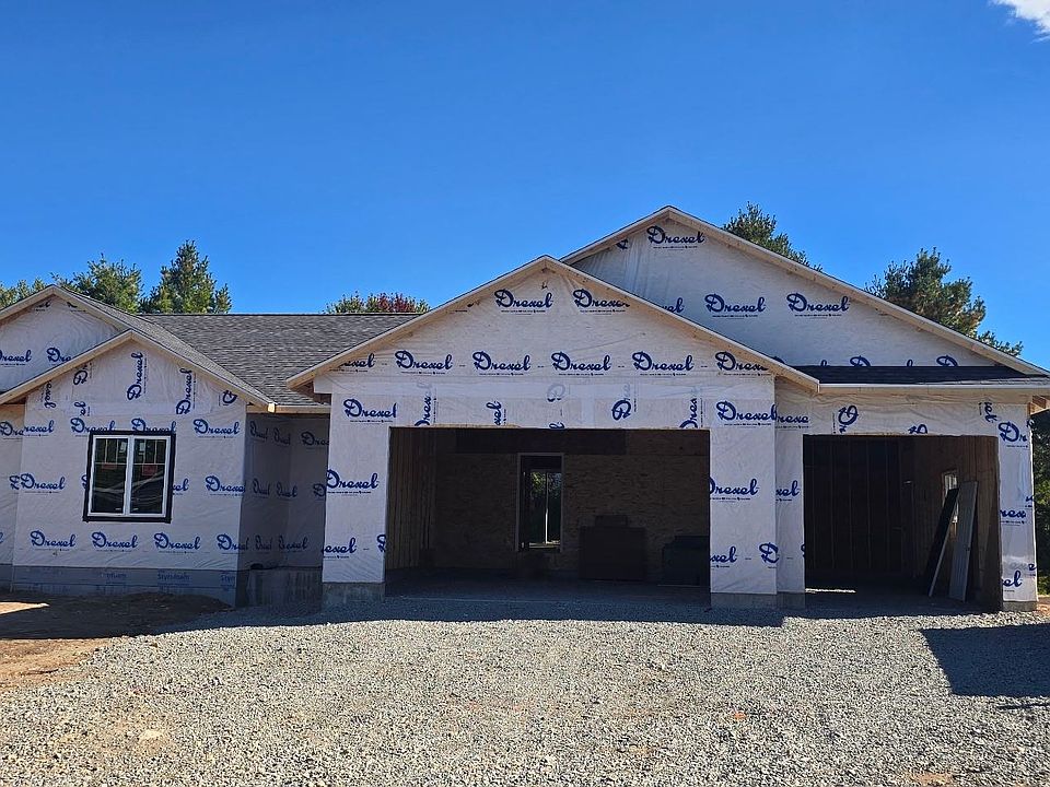 1st image of 317 Drumlin Loop