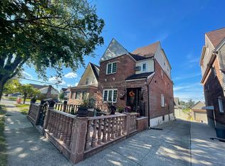 12-16 157th St, Flushing, NY 11357