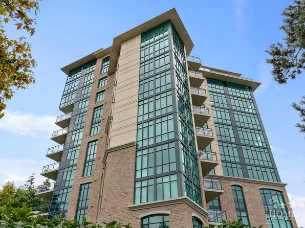 14824 N Bluff Rd #601, White Rock, BC V4B 3E2