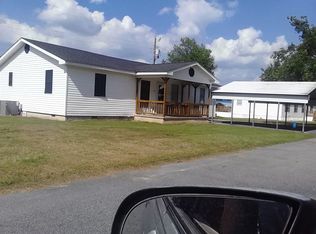 29 Bennett Dr, Ray City, GA 31645